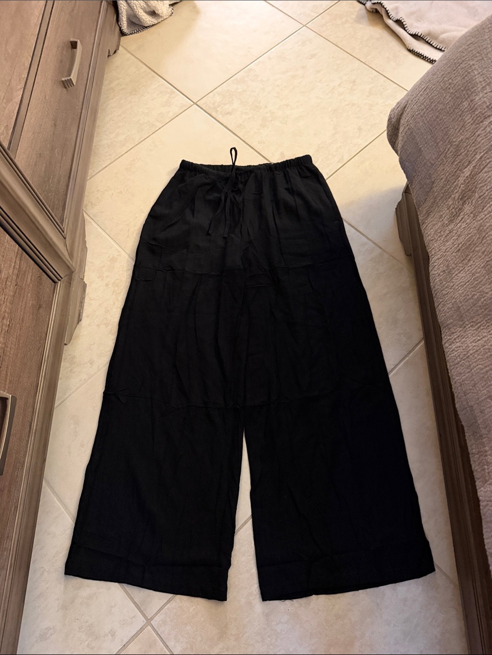 Black Wide-Leg Pull-On Pants